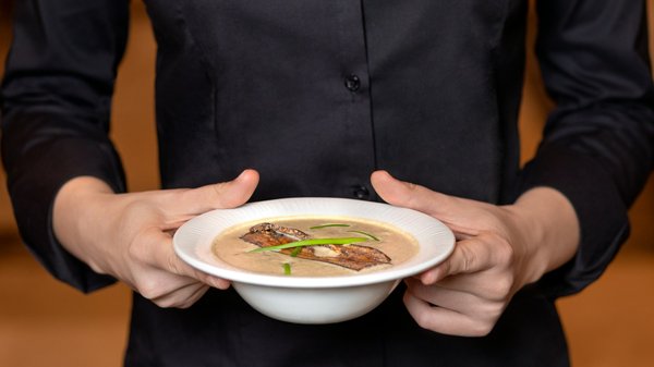 Où trouver des cours de cuisine française gratuits à Paris?
